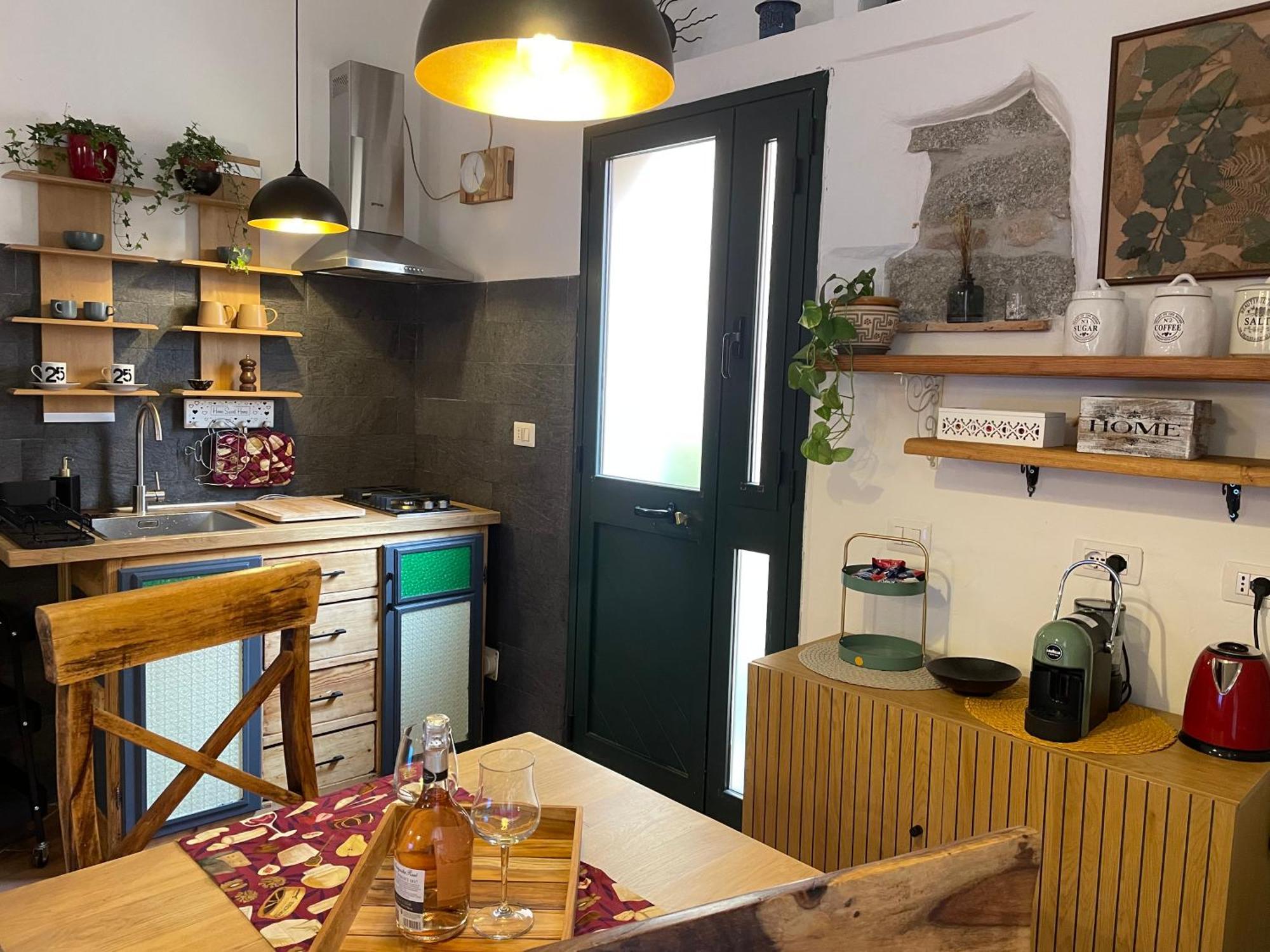 La Casetta Al Centro Di Apartamento Olbia